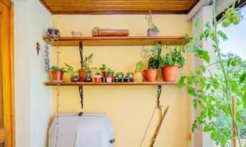 Imagem 3: 3 DORMITÓRIOS NA TRISTEZA! Amplo 100m² com Lareira, Vaga Coberta e Sol da Manhã