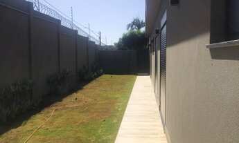 Imagem 7: Casa térrea, 4 suítes em condomínio !