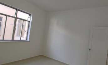 Imagem 3: Prédio pequeno, apartamento todo amplo