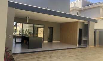 Imagem 2: Casa térrea, 4 suítes em condomínio !