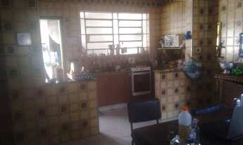 Imagem 3: Baixou o valor - Casa de 200m² no miolo de Mirandópolis - perto metro Praça da Árvore