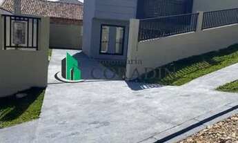 Imagem 2: Sobrado para Venda em Colombo, Guaraituba, 3 dormitórios, 1 suíte, 2 banheiros, 3 vagas