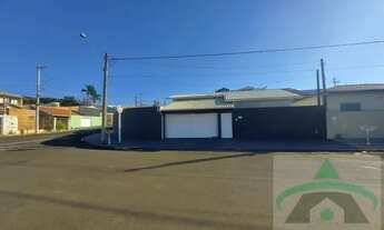 Imagem 5: Casa para Venda em Botucatu, Altos do Paraíso, 3 dormitórios, 1 suíte, 2 banheiros, 2 vaga