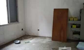 Imagem 5: OPORTUNIDADE -133 m² - Casa em reforma inacabada , 3 dorm, sem vaga, sala, coz, quintal 2