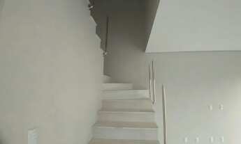 Imagem 7: Sobrado alto padrão de acabamento, com 3 dormitórios sendo uma suíte com closet em Indaial