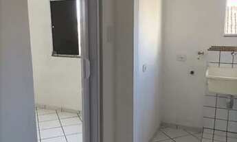 Imagem 2: Quarto e Sala Kitnet com 1 dormitório