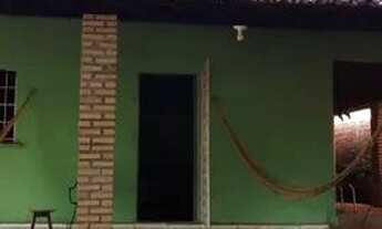 Imagem 6: VENDO Casa com 4 dormitórios