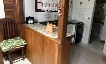 Imagem 2: Casa de madeira com tudo!!!!