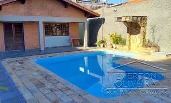 Imagem 2: Casa a venda e locação no Jardim Siesta - Jacareí REF: 11612