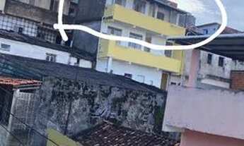 Imagem: Vendo casa do pau miúdo, carro vai na porta