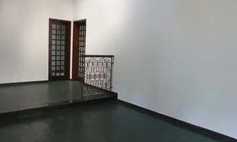 Imagem 7: Casa de condomínio para aluguel tem 1000m², 3 quartos, nascente