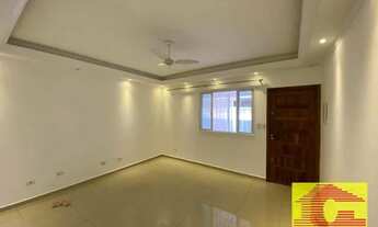 Imagem 3: Belíssima Sobreposta Baixa com 03 Dormitórios sendo 01 Suíte no Centro de São Vicente - SP