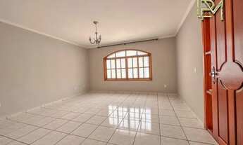 Imagem 3: Casa para Locação em Jundiaí, Jardim Tannus, 3 dormitórios, 1 suíte, 2 banheiros, 4 vagas