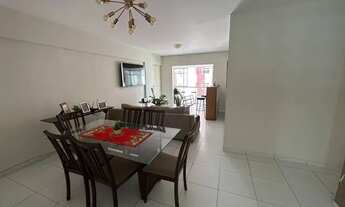 Imagem 2: Apto para aluguel possui 190 metros quadrados com 4 quartos sendo um suíte, sala varanda