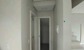 Imagem 5: Sobrado alto padrão de acabamento, com 3 dormitórios sendo uma suíte com closet em Indaial