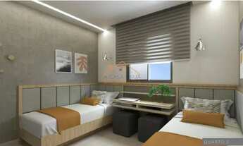 Imagem 7: Apartamento de aproximadamente 90m² total com três quartos, sala ampla, 2 vagas de garagem