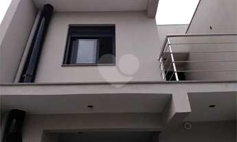 Imagem 5: Sobrado 3 dormitórios sendo uma suíte no Vale Do Sol em Cachoeirinha