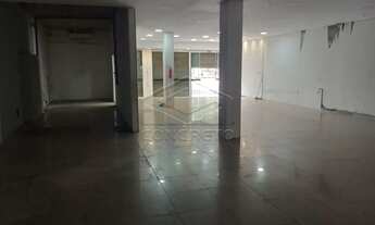 Imagem 3: Prédio comercial no centro da cidade - 4 andares