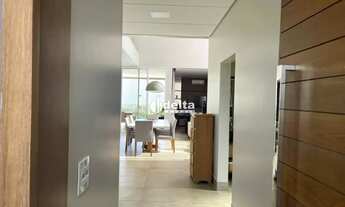 Imagem 2: Casa residencial em condomínio disponível para venda no bairro Jardim Sul em Uberlândia-MG