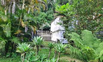 Imagem 3: Casa comercial para locação no Centro Petrópolis/RJ, com 7 quartos