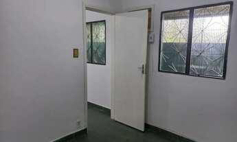 Imagem 3: Casa quarto sala cozinha banheiro área de serviço e varanda