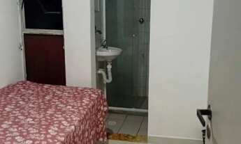 Imagem 2: Quarto individual mobiliado