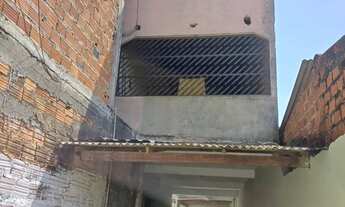 Imagem 6: Prédio comercial e residencial - em frente A Renovar Maiobão