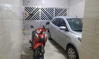 Imagem 2: Casa com piscina na Praia Grande-SP