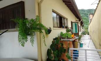 Imagem 2: Casa em Rua Juçara - Martim de Sá - Caraguatatuba/SP