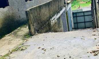 Imagem 3: Casa em construção com galpão já pronto