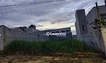 Imagem 2: Terreno para venda com topografia plana, 12 metros de testada , em rua calma e com comér