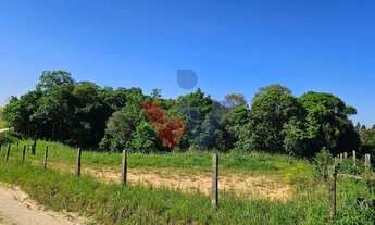 Imagem 7: Refúgio de 4.397 m em Contenda Terreno com Vista e Natureza