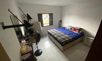 Imagem 2: Oportunidade para investir terreno com 3 casas