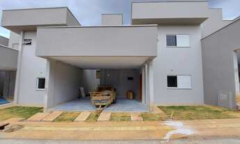 Imagem: Casa em Aparecida de Goiânia, 3 quartos