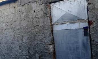 Imagem 2: Vende-se casa no bugio