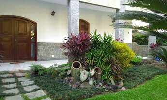 Imagem: VENDA - Casa com 4 dormitórios. Piratininga