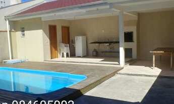 Imagem: Casa com piscina