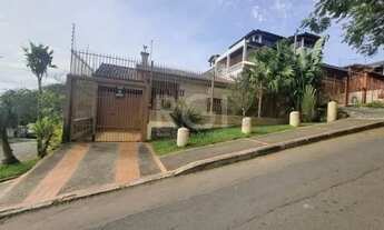 Imagem 1: Casa para Venda - 228m², 4 dormitórios, sendo 3 suites, 4 vagas - Tristeza