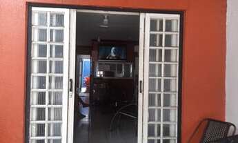 Imagem: Casa na silva castro esquina da castelo