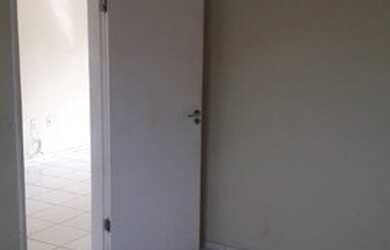 Imagem 7: Casa com 2 dormitórios para alugar por R$ 650/mês - Guajiru - Fortaleza/CE