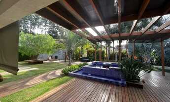 Imagem 4: Casa TERREA · 313 m² · 3 Suites