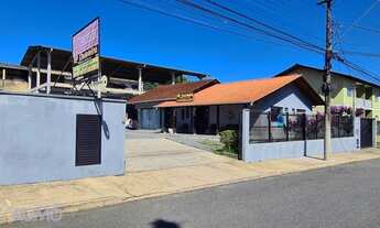 Imagem 3: Ampla casa de alvenaria com ponto comercial e galpão!