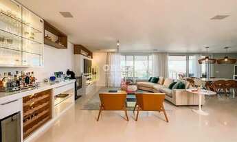 Imagem 2: Casa em Condomínio à venda 3 Quartos, 3 Suites, 4 Vagas, 341.47M², Vila Nova, Porto Alegre