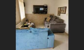 Imagem 1: Ampla casa de vila com piscina na Taquara