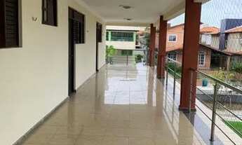 Imagem 2: Alugo excelente casa, 4/4, cond fechado, com piscina!