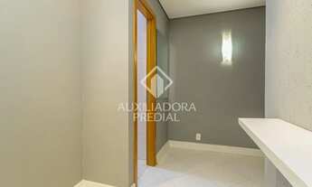 Imagem 3: Sala comercial, com garagem no bairro Menino Deus