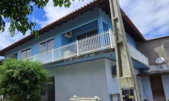 Imagem: Duas casas á venda na Praia da Ferrugem