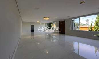 Imagem: Casa em condomínio à venda, 4 quartos