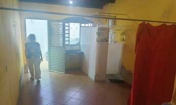 Imagem 4: Alugo quarto grande