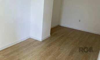 Imagem 7: Casa com 03 Dormitórios / Amplo Terraço e Pátio